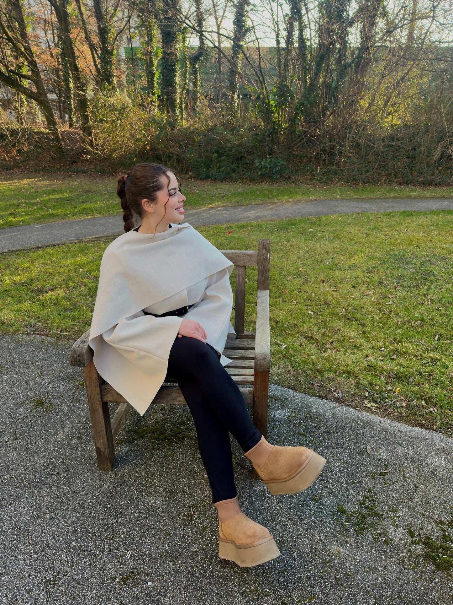 Gilet avec cape intégrée